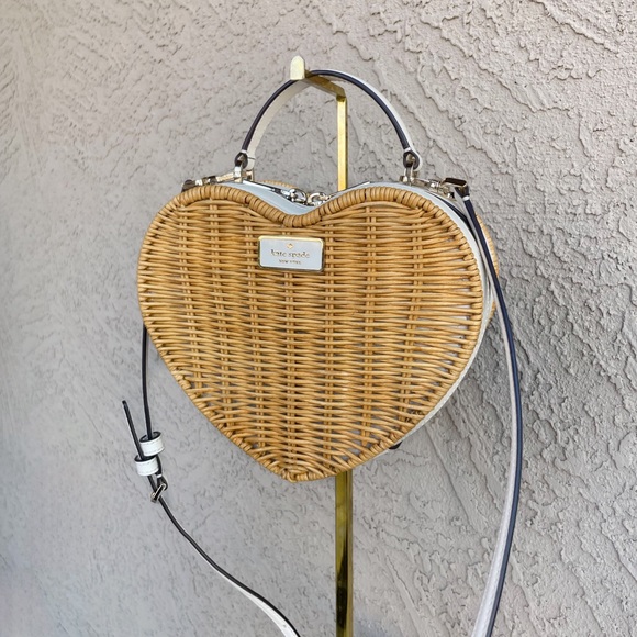 KATE SPADE Tan Wicker White Leather Heart Shaped Love Shack Woven Crossbody Bag - Picture 10 of 17